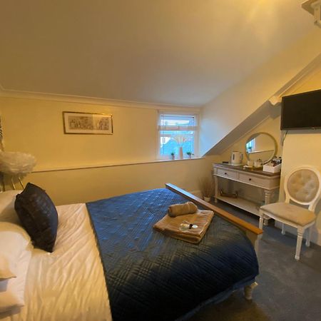 Butterfly Guest House Porthcawl Ngoại thất bức ảnh